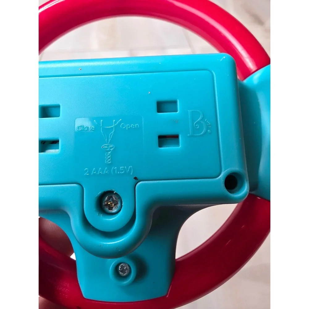 Land of B. by B. toys Woo-Hue Steering Wheel Toy Red Teal Panda Sound‎ Lights G1